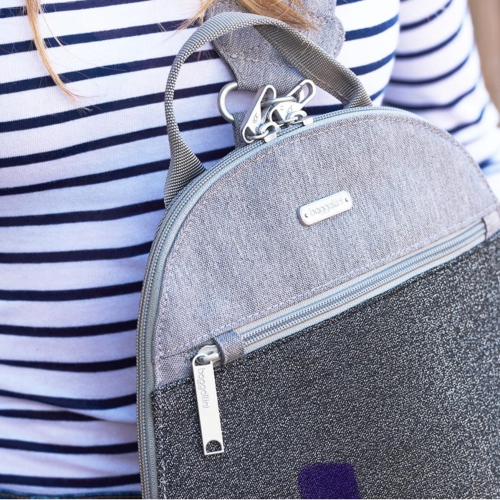 Baggallini Anti-Theft Convertible Backpack Grey. NWOT